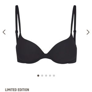 skims fits everyone push-up bra